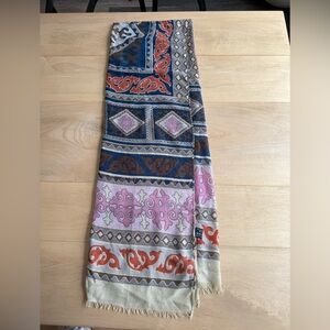 Patterned shawl
